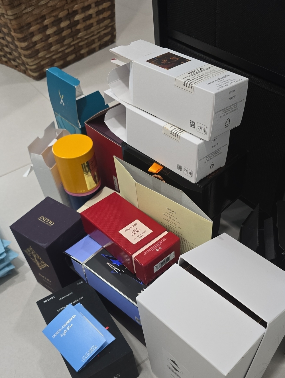Empty Perfume And Cologne Gift Boxes - Mixed Brands